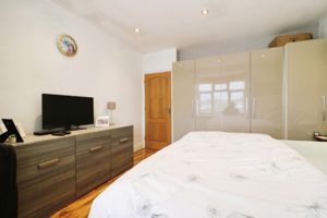 Photo 27- click for photo gallery